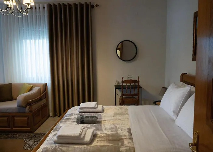 Iliothea Appartement Gjirokastër